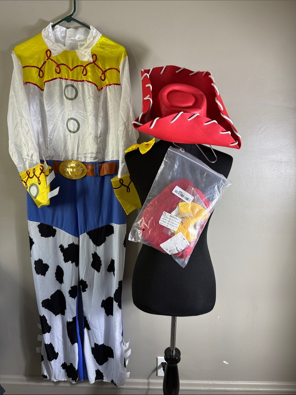 Toy Story Cowgirl Jessie Costume Disney Pixar Halloween Cosplay Sz XL